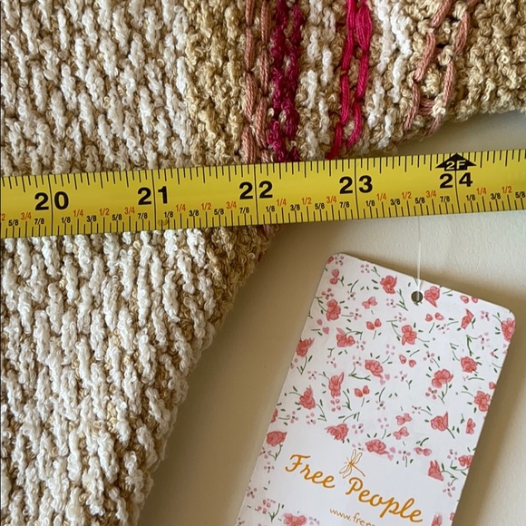 FREE PEOPLE CROPPED SWEATER - Picture 5 of 10